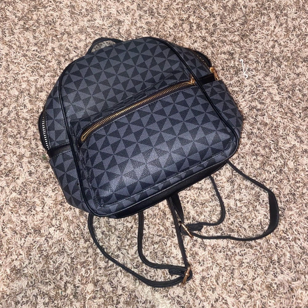 Little Backpack - image 1